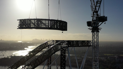 Heavy crane lift at Rhodes Central