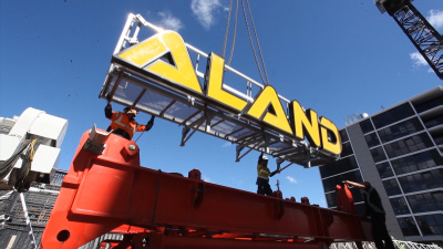 Crane Dismantling